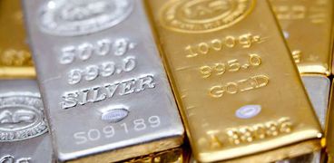 أسعار الفضة والذهب في تراجع