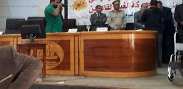 محافظ كفر الشيخ والأورمان يوزعان شهادات آمان وأجهزة طبيبة