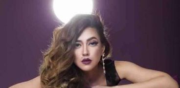 الفنانة هند عبد الحليم