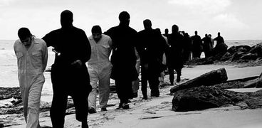 عناصر «داعش» تقتاد الضحايا المصريين فى ليبيا