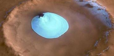 ناسا" تنشر تفاصيل حفر تضاريس المريخ الغريبة