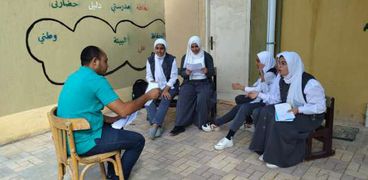 طلاب مدرسة السيدة عائشة الاعدادية بمطروح خلال المسابقة