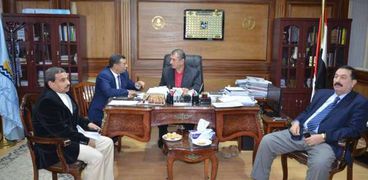 محافظ كفر الشيخ يلتقي أعضاء "النواب"