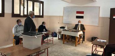 بدء التصويت بالانتخابات في الإسكندرية