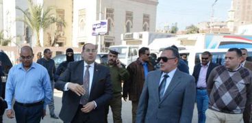 محافظ سوهاج ومدير الأمن يتفقدان ميدان العارف