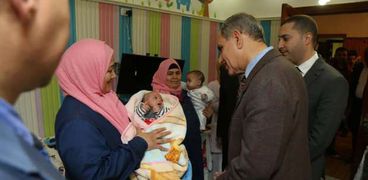 محافظ كفر الشيخ يتفقد دار الأيتام الرضع