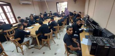 مدرسة المصرية للتلمذة بالدقهلية بديل الثانوية العامة