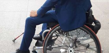 محمد صبحى واحد من ذوى الإعاقة الحركية