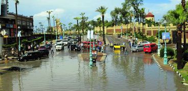 مياه الأمطار أغرقت شوارع الإسكندرية