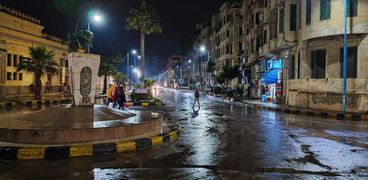 أمطار نوة المكنسة على الإسكندرية فجر اليوم