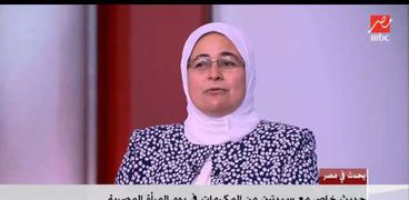 السيدة تهاني محمد، والدة بطلة التجديف نور الهدى عرفة