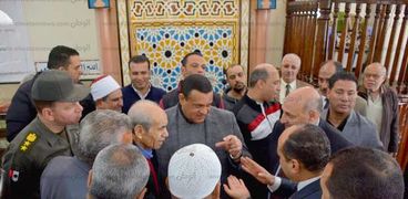 "آمنة" يفتتح مسجد أحباب المصطفي بدمنهور ويستمع لمطالب الأهالى