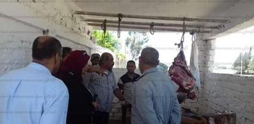 رئيس مدينة كفرالدوار يتابع منفذ بيع اللحوم بمشروع "عاداة"