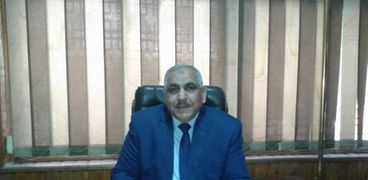 مصطفى الديب نقيب المعلمين في بني سويف