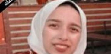 سارة طارق طالبة الثانوية العامة التى فارقت الحياة قبل إعلان النتيجة