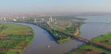 التقاء نهر النيل الابيض والازرق