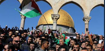 احتجاجات الفلسطينيين أمام مسجد قبة الصخرة بعد قرار ترامب