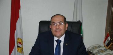 الدكتور ايمن عبد المنعم، محافظ سوهاج