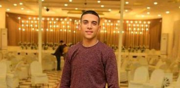 وفاة الشاب أحمد عبدالرحمن أسفل عجلات قطار