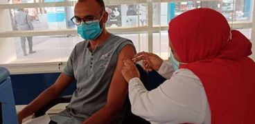 تطعيم لقاح كورونا بالقليوبية