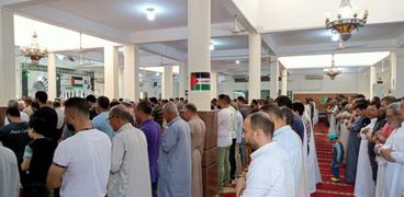 الصلاة على الشهداء بكفر الشيخ