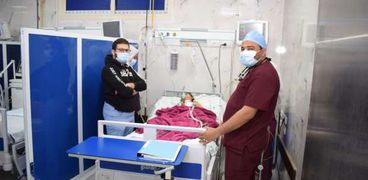 إجراء ٦ عمليات قلب مفتوح للأطفال بالمجان بمستشفي سوهاج الجامعي