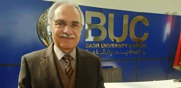 الدكتور فوزي تركي الرئيس الأسبق لجامعة كفر الشيخ
