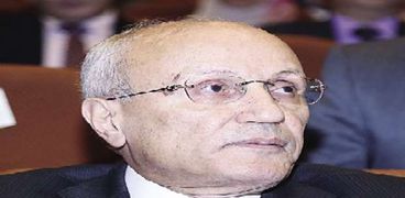 الدكتور محمد سعيد العصار - وزير الدولة للإنتاج الحربي