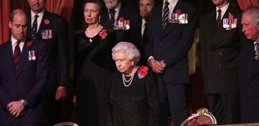 ملكة بريطانيا تشارك في احتفالات مرور 100 علي انتهاء الحرب العالمية الأولى