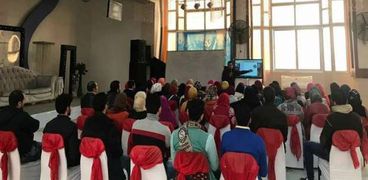 حملة «كلنا معاك من أجل مصر» تنظم دورة تدريبية على الحاسب الآلي بالشرقية