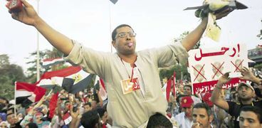 الشعب المصري يرفض عودة من تلوثت يده بالدماء إلى المشهد مرة أخرى
