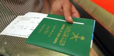 الاستعلام عن تأشيرة خروج وعودة في السعودية- تعبيرية