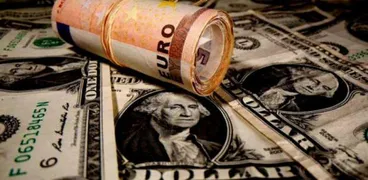 سعر صرف الدولار الأمريكي اليوم في البنوك المصرية