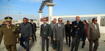 محافظ كفر الشيخ يتفقد موقف القاهرة الجديد بالعاصمة