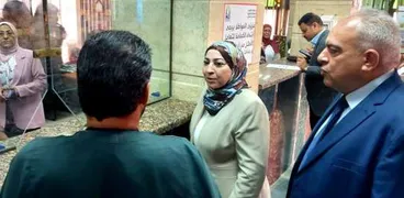 نائب محافظ القاهرة تتابع تطبيق قانون التصالح