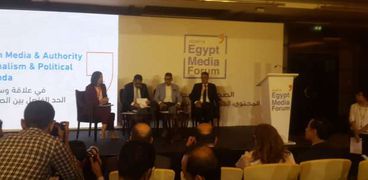نقيب الصحفيين أثناء ورشة منتدي إعلام مصر