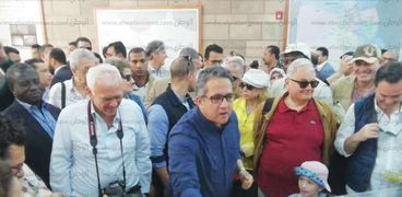 وزير الآثار يفتتح منطقة آثار أبيدوس