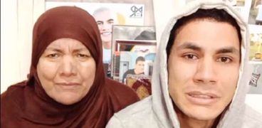 محمد قمصان ووالدته