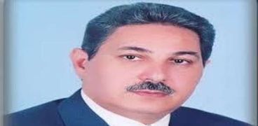 الدكتور عصام زناتى نائب رئيس جامعة أسيوط