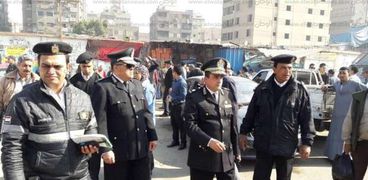 اللواء مصطفى عصام حكمدار الجيزة أثناء الحملة الأمنية