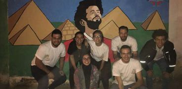 الشباب يرد على "محمد صلاح" برسم جرافيتى "أنت أقوى من المخدرات" على أسوار المدارس والميادين العامة