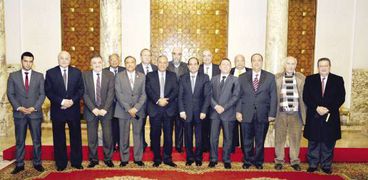 رؤساء الأحزاب السياسية مع الرئيس عبدالفتاح السيسى- أرشيفية
