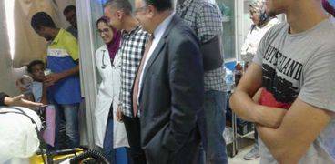 نائب جامعة الإسكندرية يتفقد مستشفى طلبة للاطمئنان على المستشفى لمواجهة اى طوارئ خلال أجازة عيد الأضحى