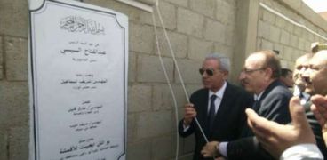 وزير التجارة ومحافظ بني سويف يفتتحان مصنعين في كوم أبو راضي