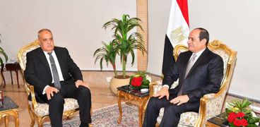 الرئيس عبدالفتاح السيسي خلال لقاء سابق بالفريق عبدالمنعم التراس
