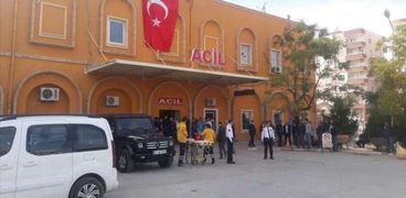 " بي كا كا " يستهدف بقذائف صاروخية مبنى حكومي جنوبي تركيا