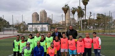 أول فريق كرة قدم مصري من قصار القامة