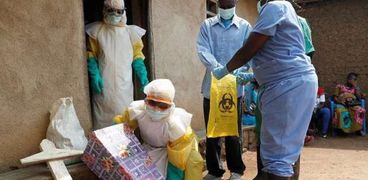 مكافحة فيروس إيبولا