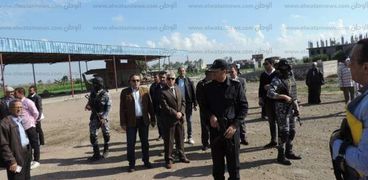 مدير أمن البحيرة يتفقد الخدمات الأمنية بمركز أبو حمص