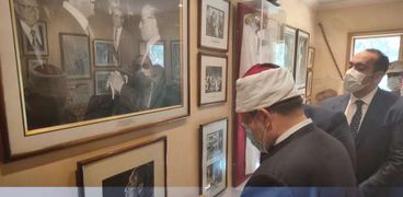 وزير الأوقاف ومحافظ المنوفية يتفقدا متحف الرئيس السادات